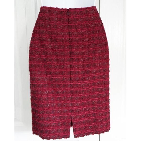 Escada red chenille and metallic skirt - Picture 4 of 9